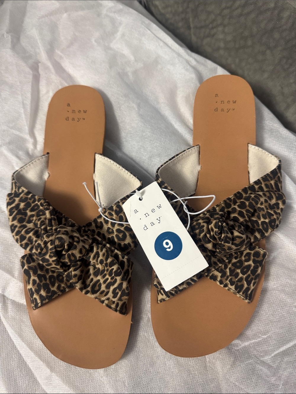 a new day Leopard Bow Slide Sandals - Brown/Tan